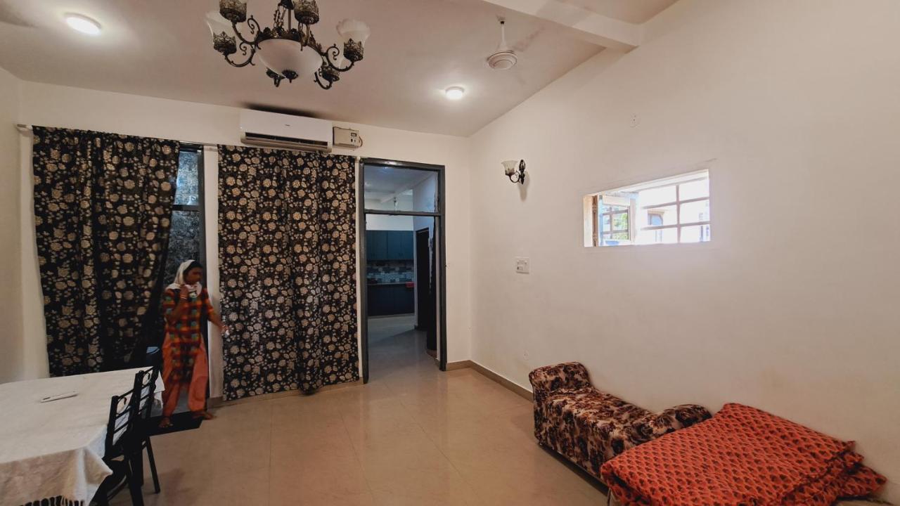 Sufi Khandar Home Stay New Delhi Eksteriør billede