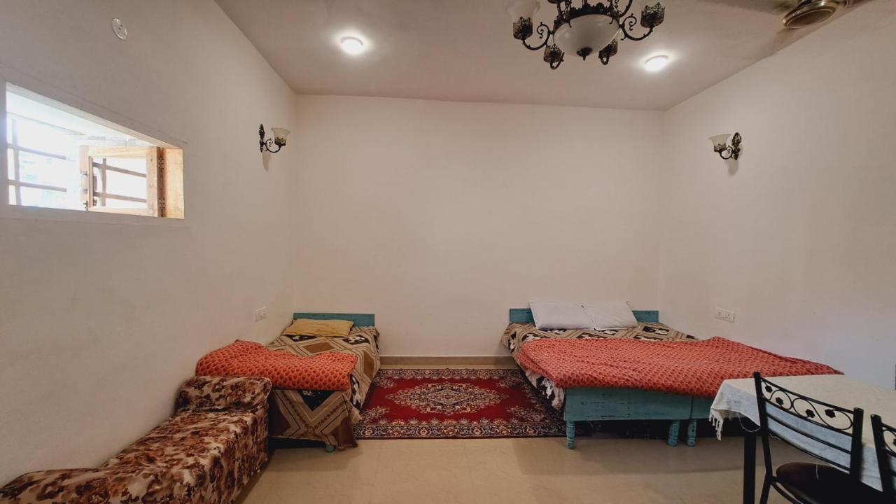 Sufi Khandar Home Stay New Delhi Eksteriør billede