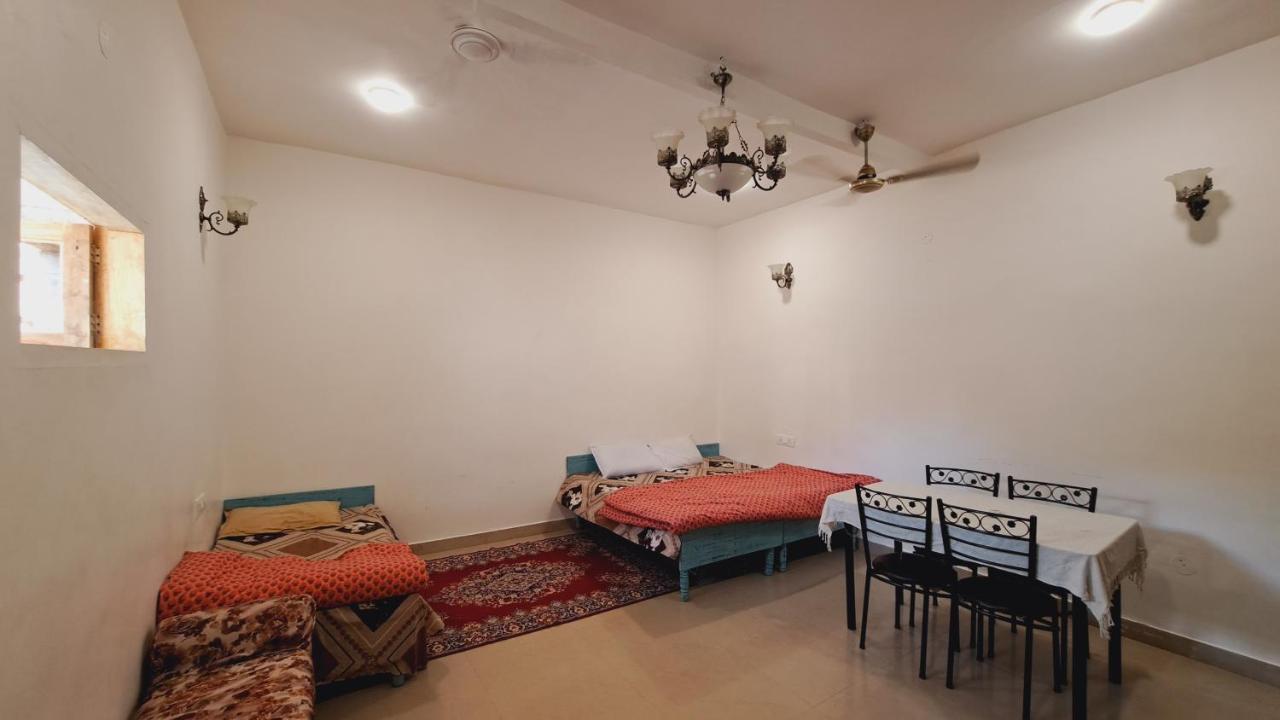 Sufi Khandar Home Stay New Delhi Eksteriør billede