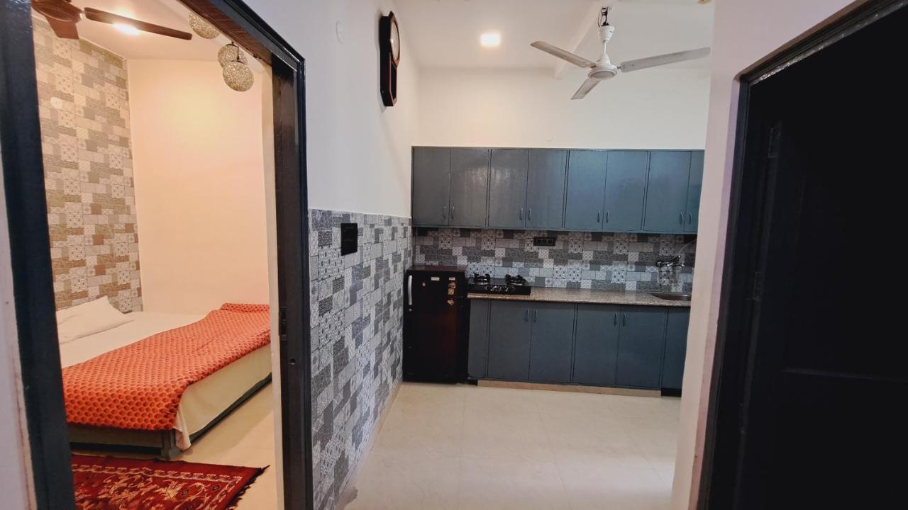 Sufi Khandar Home Stay New Delhi Eksteriør billede